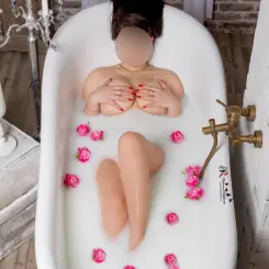Courtney13, Szexpartner XIII. kerület, 29 év Nő XIII. kerület Budapest Magyarország, +36304911640