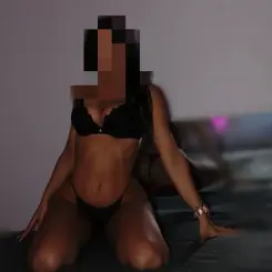 Zina, Masszázs XIII. kerület, 19 év Nő XIII. kerület Budapest Magyarország, +36209128053